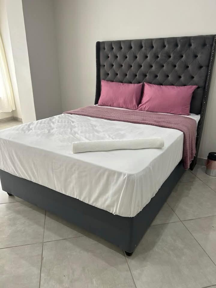איסט לונדון Chocolate City Guest House מראה חיצוני תמונה